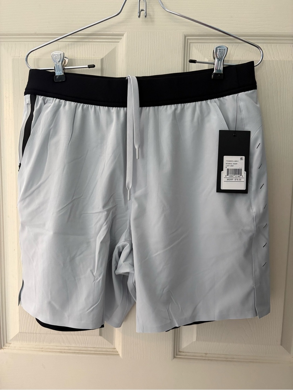 NWT Mens Ten Thousand The Interval Short 7" Lined Light Gray / Black Medium $78